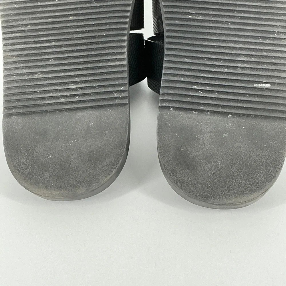 Steve‎ Madden Mens Size 9 Shoal Black Textured Triple Strap Slides Sandals